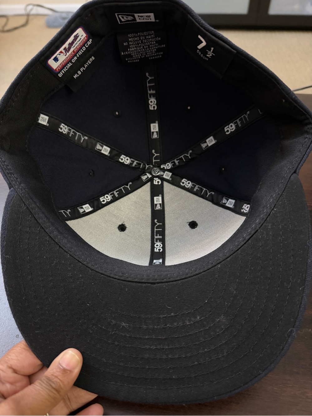 Cap lids - Picture 2 of 2